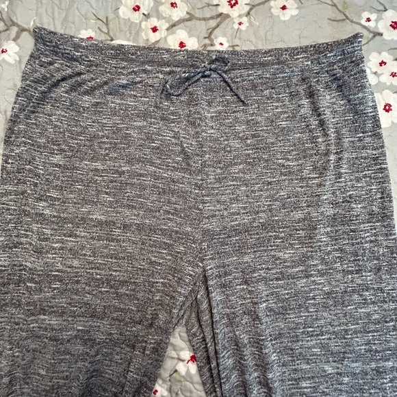 Anne Klein super soft pj or lounging attire. XL new without tags. Never worn. - Picture 4 of 6